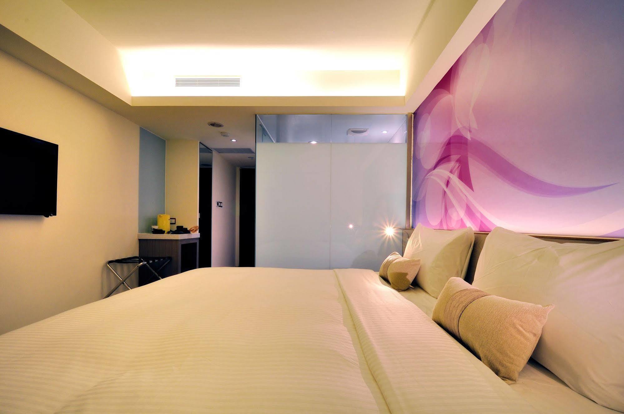 Audi Garden Business Hotel Таоюань Екстер'єр фото